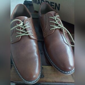 Madden brown lace up loafer